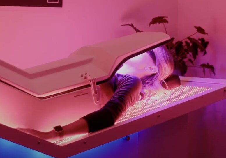 Red Light Therapy Unlock the Amazing Benefits of Red Light Therapy for Your Health and Well-being.